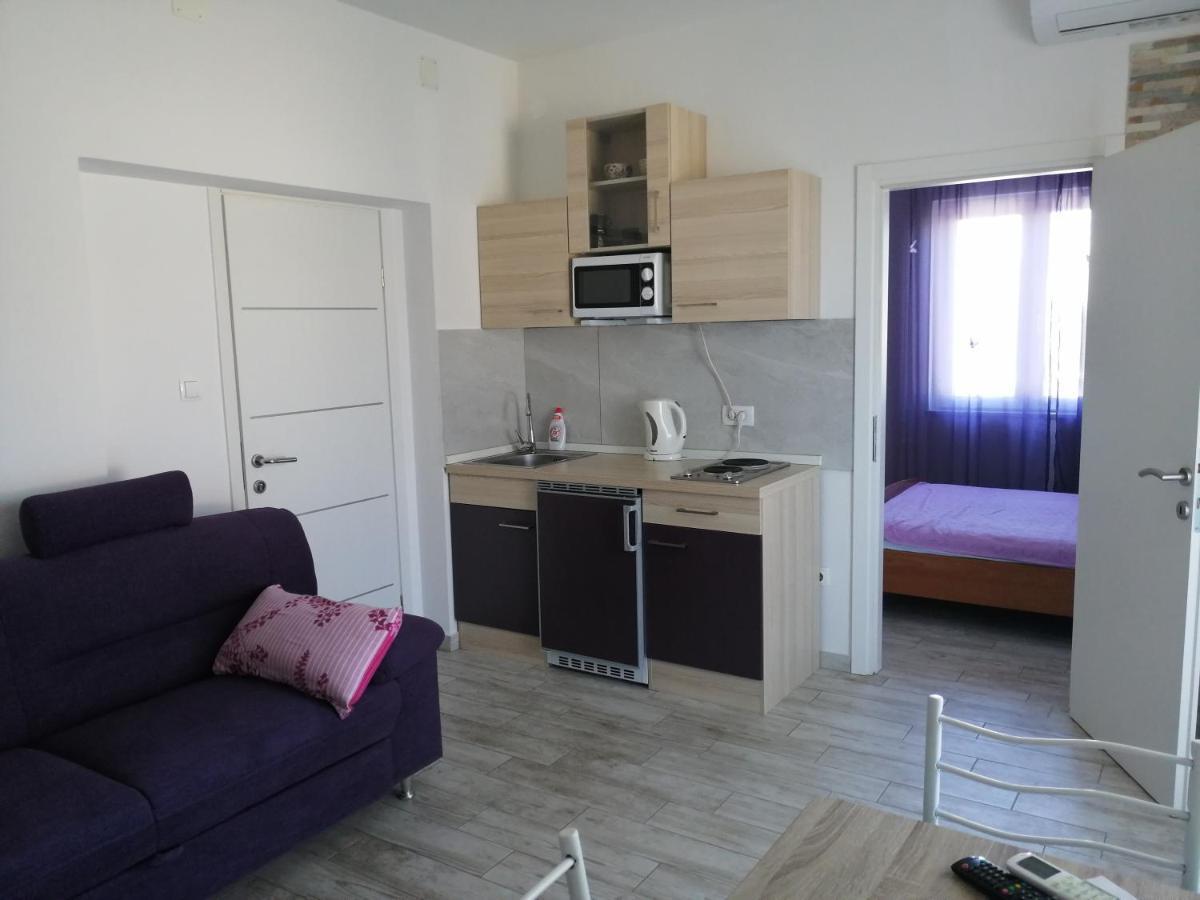 Apartmani Nevera Krk Town Luaran gambar